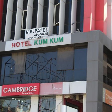 Hotel Kum Kum Adalaj Exterior foto